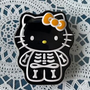 Hello Kitty Halloween Skeleton Mint Tin